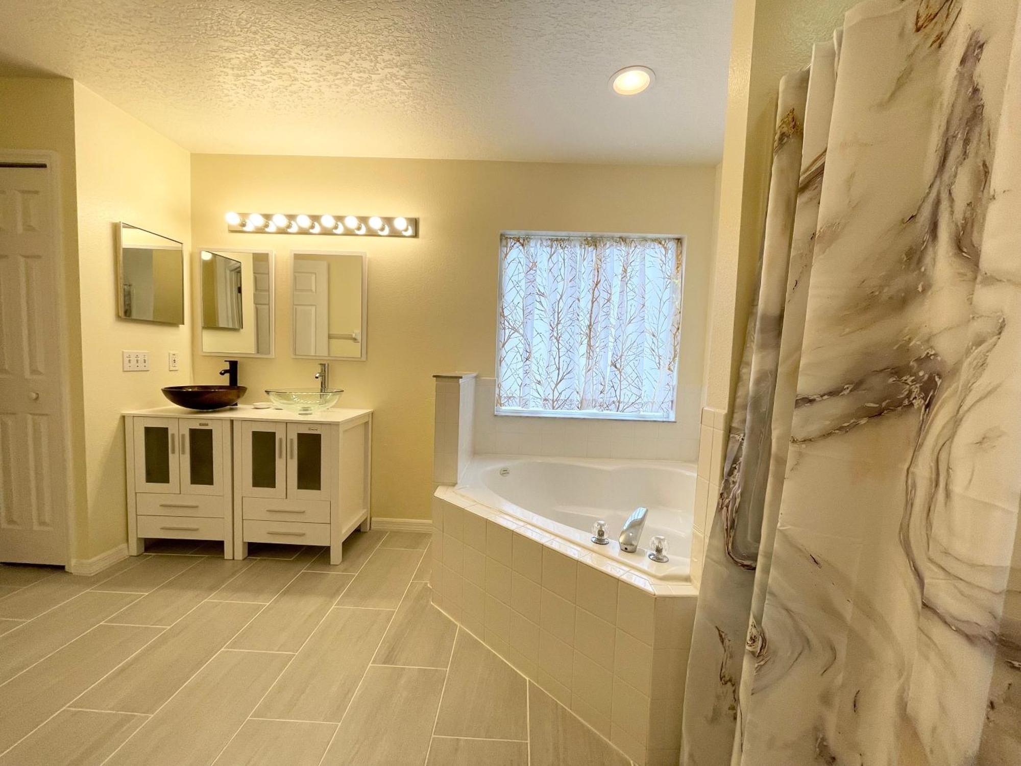 Fully Renovated, Quiet, Spacious Disney Themed Pool Home With Office Kissimmee Zewnętrze zdjęcie
